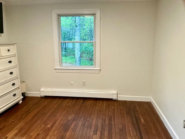 26 The Morgan Cir, Mashpee, MA 02649