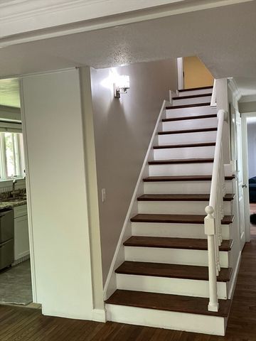 26 The Morgan Cir, Mashpee, MA 02649