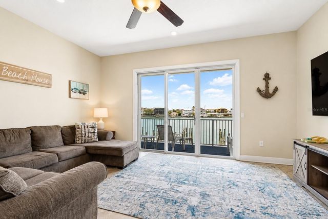 620 BAYWAY BOULEVARD 5, Clearwater Beach, FL 33767