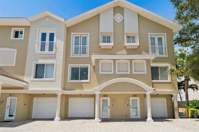 620 BAYWAY BOULEVARD 5, Clearwater Beach, FL 33767