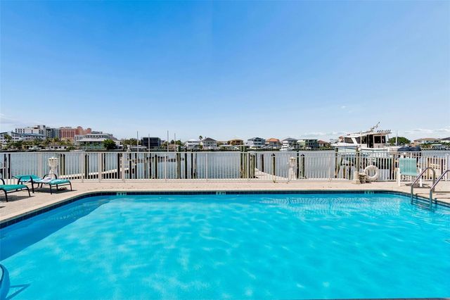 620 BAYWAY BOULEVARD 5, Clearwater Beach, FL 33767