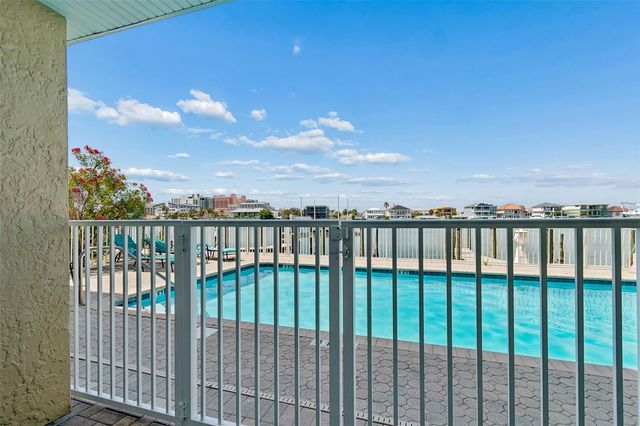 620 BAYWAY BOULEVARD 5, Clearwater Beach, FL 33767