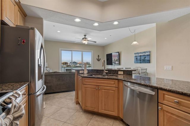620 BAYWAY BOULEVARD 5, Clearwater Beach, FL 33767