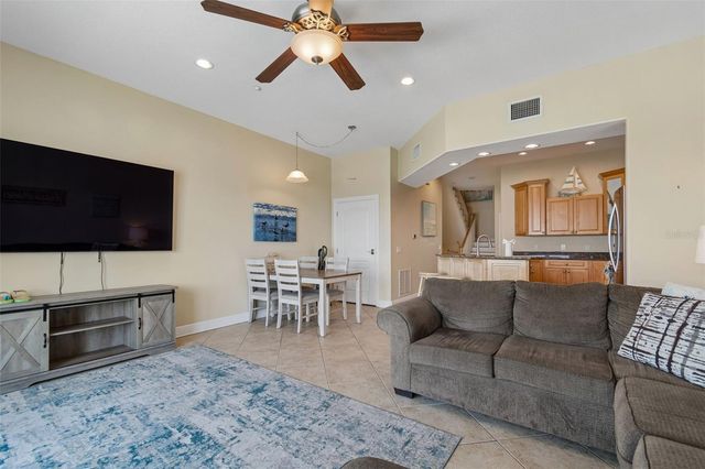 620 BAYWAY BOULEVARD 5, Clearwater Beach, FL 33767