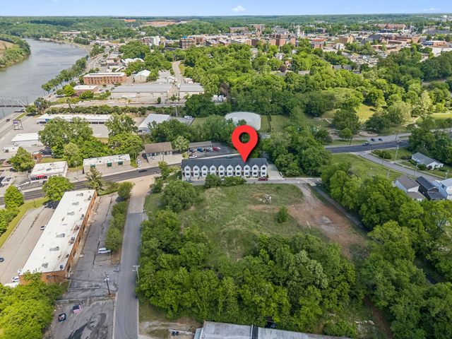 41 W High St Apt D8, Clarksville, TN 37040