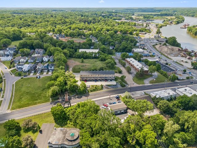 41 W High St Apt D8, Clarksville, TN 37040