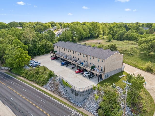 41 W High St Apt D8, Clarksville, TN 37040