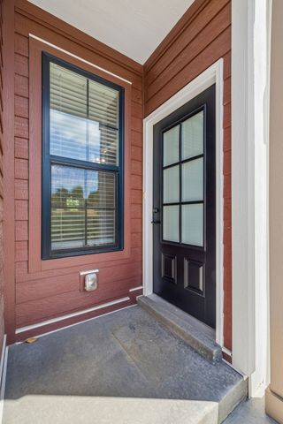 41 W High St Apt D8, Clarksville, TN 37040