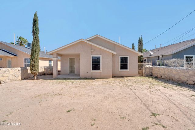 9996 Laurie Jo Lane, Socorro, TX 79927