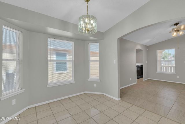 9996 Laurie Jo Lane, Socorro, TX 79927