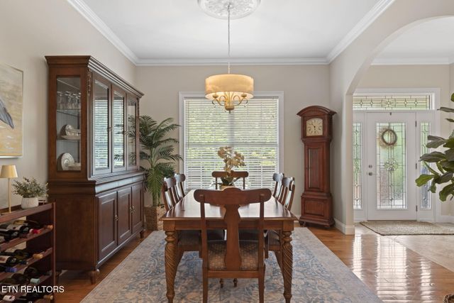 48 Riverside Drive, Oak Ridge, TN 37830