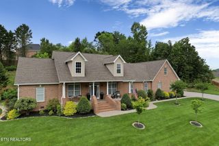 48 Riverside Drive, Oak Ridge, TN 37830