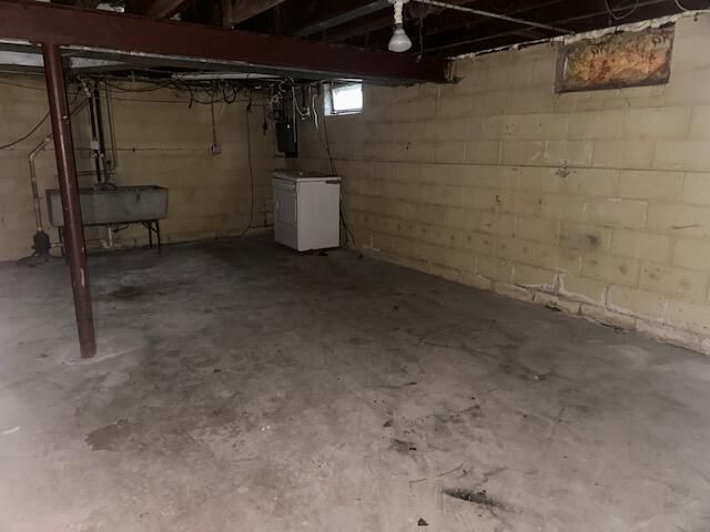 222 N 111th STREET, Wauwatosa, WI 53226