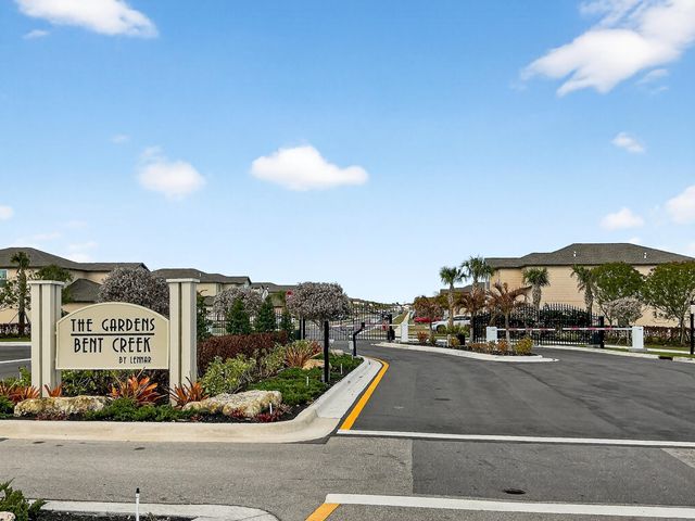 760 Carlyle Way, Fort Pierce, FL 34947