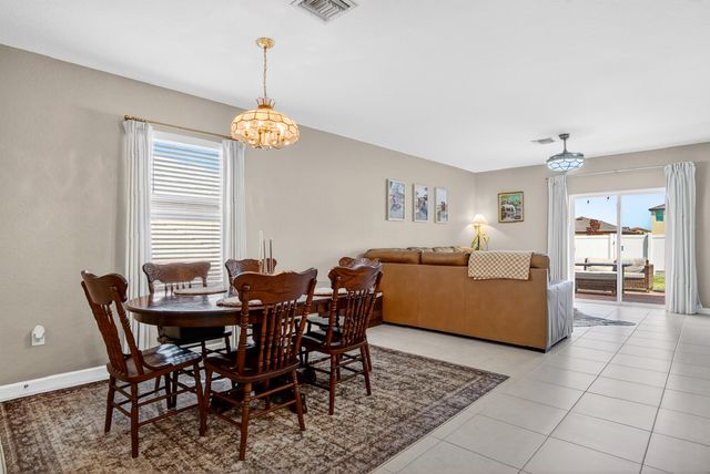 760 Carlyle Way, Fort Pierce, FL 34947