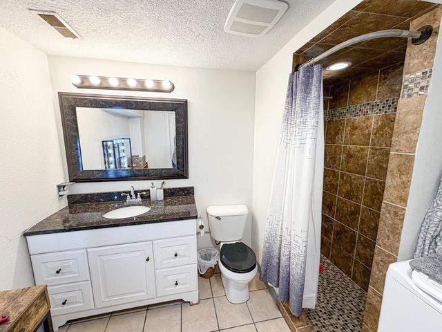 100 6th St SE, Minot, ND 58701