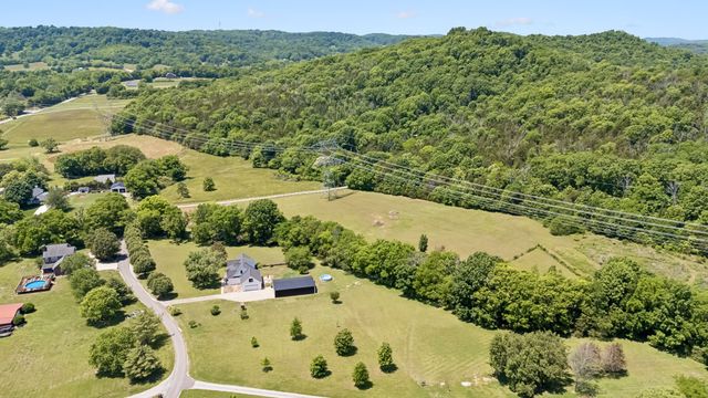 6875 Bizzell Howell Ln, College Grove, TN 37046