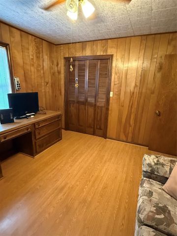 224 Tait Street, Columbus, TX 78934