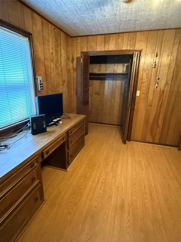 224 Tait Street, Columbus, TX 78934