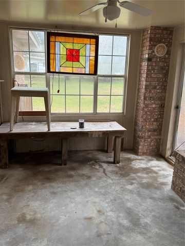 224 Tait Street, Columbus, TX 78934