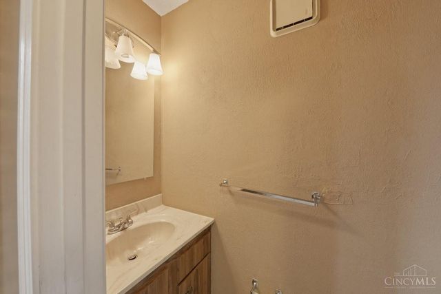510 Halifax Circle, Union Twp, OH 45244