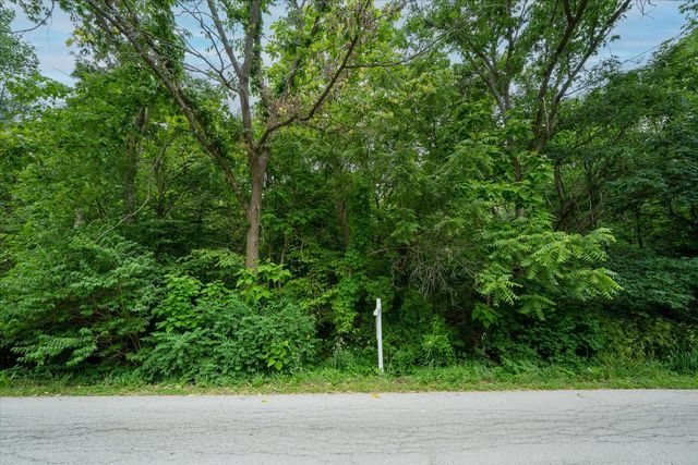 6N688 Tuscola Avenue, St. Charles, IL 60174
