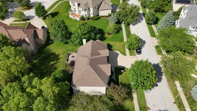 1058 Courtland Place, Aurora, IL 60502