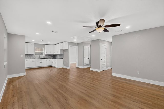 4819 Navajo Trail, Balch Springs, TX 75180