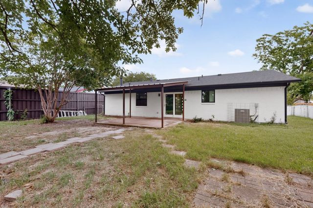 4819 Navajo Trail, Balch Springs, TX 75180