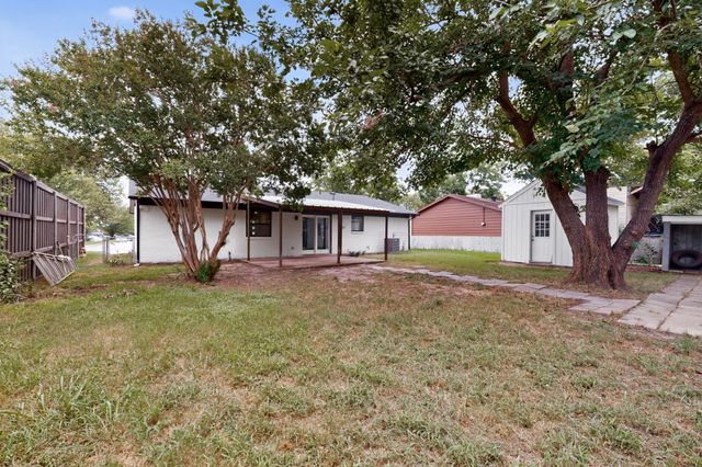 4819 Navajo Trail, Balch Springs, TX 75180