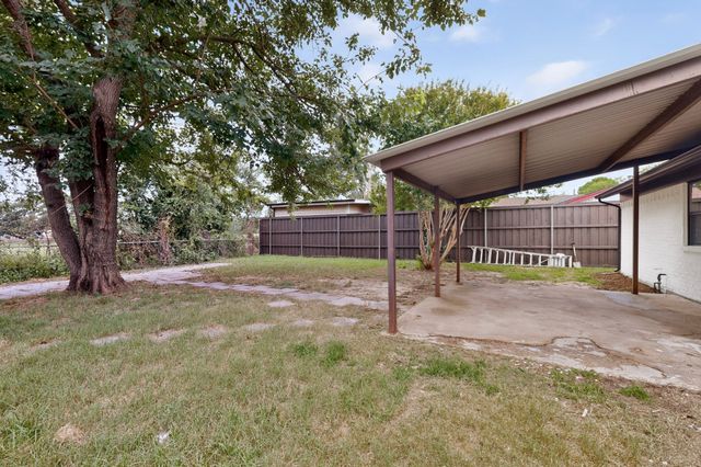 4819 Navajo Trail, Balch Springs, TX 75180