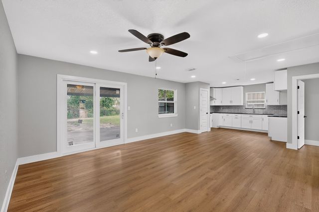 4819 Navajo Trail, Balch Springs, TX 75180