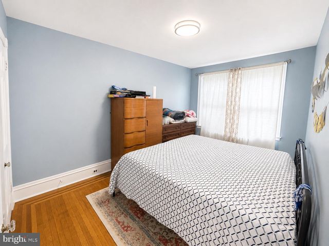 1112 ALLENGROVE ST, Philadelphia, PA 19124