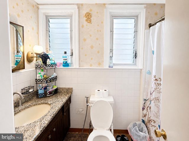 1112 ALLENGROVE ST, Philadelphia, PA 19124