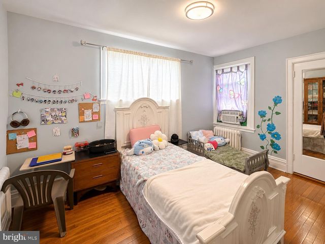 1112 ALLENGROVE ST, Philadelphia, PA 19124