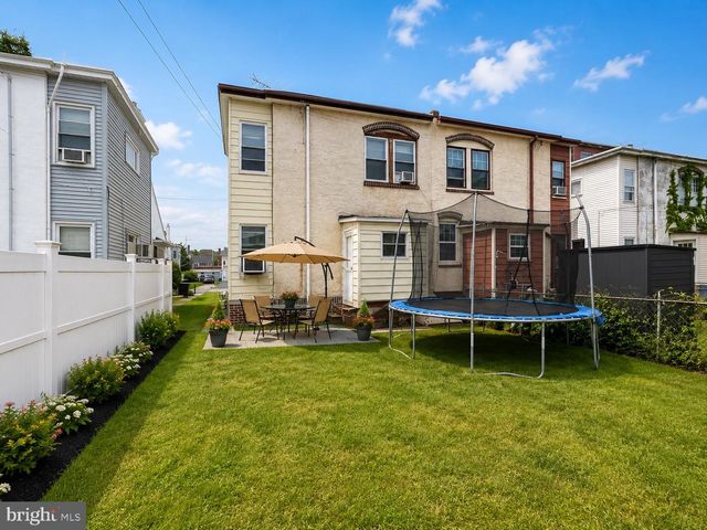 1112 ALLENGROVE ST, Philadelphia, PA 19124