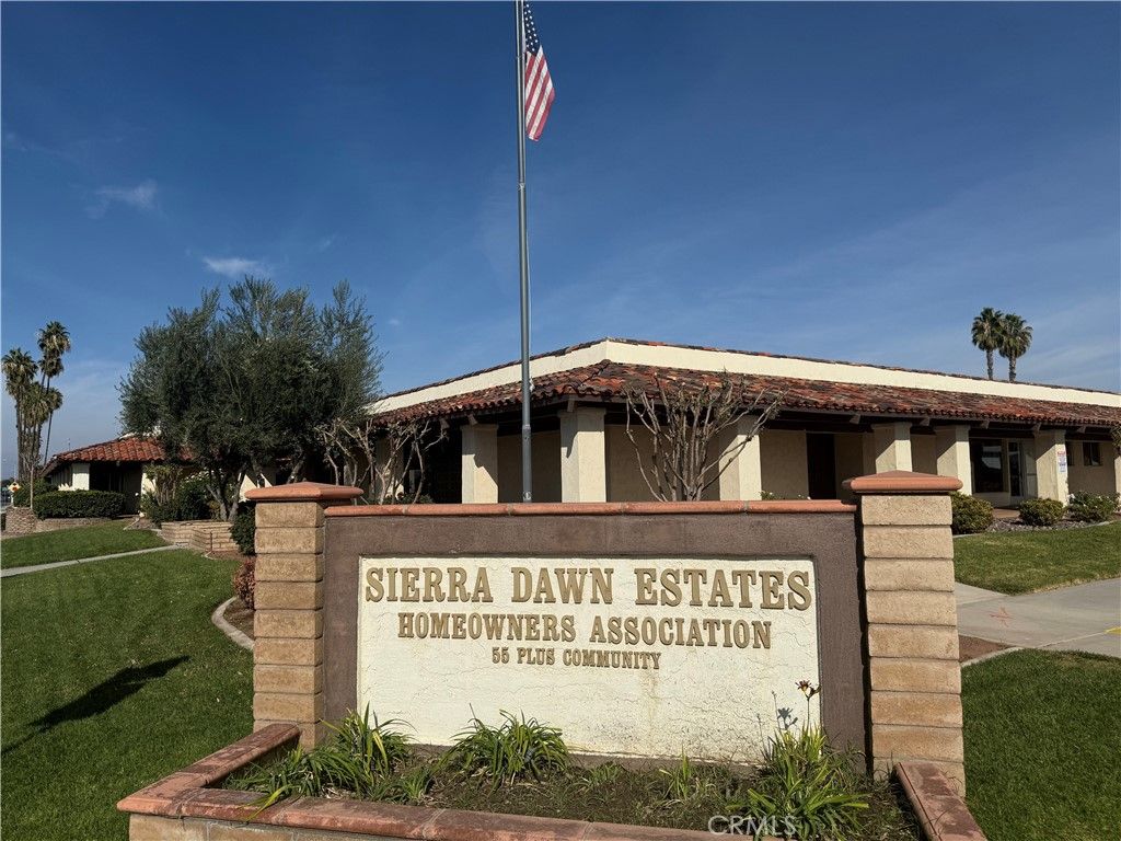 380 Santa Lucia Drive, Hemet, CA 92543