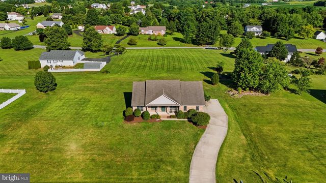 473 NATHANIEL DR, Martinsburg, WV 25403