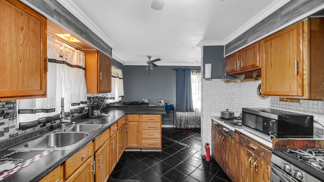 1228 E 151st Street, Dolton, IL 60419
