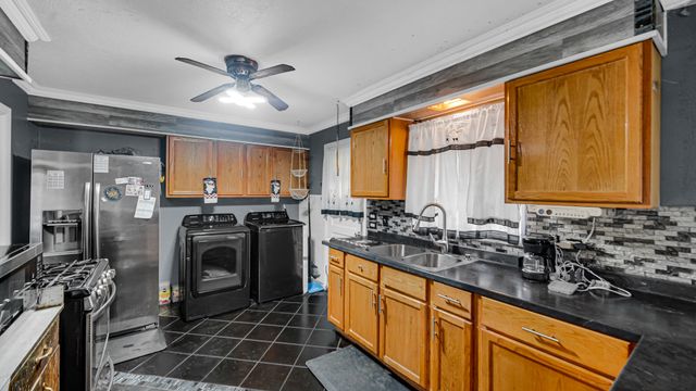 1228 E 151st Street, Dolton, IL 60419