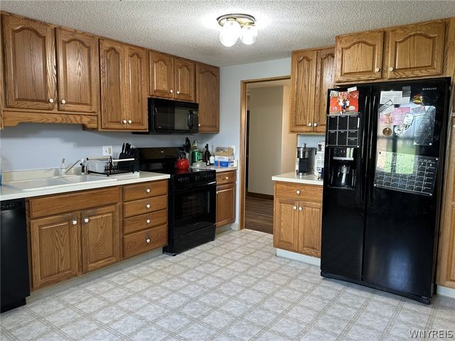 262 Wayside Drive, Lancaster, NY 14043