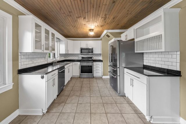 2802 Cox Mill Road, Hopkinsville, KY 42240