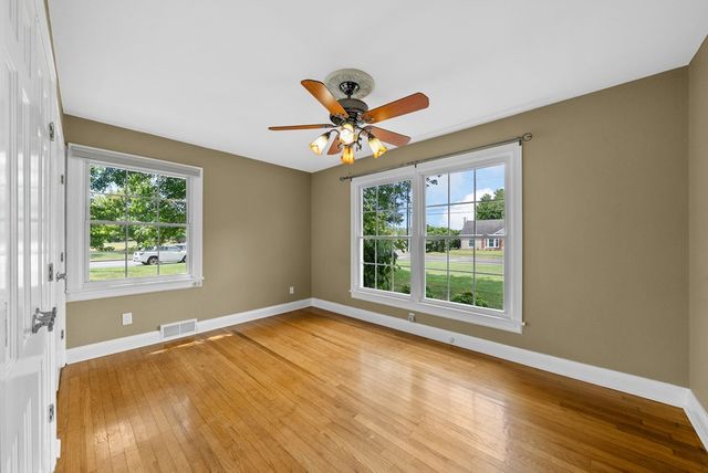 2802 Cox Mill Road, Hopkinsville, KY 42240