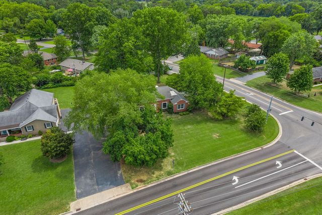 2802 Cox Mill Road, Hopkinsville, KY 42240