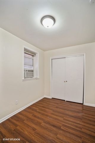 504 W 32nd Street 2F, Chicago, IL 60616