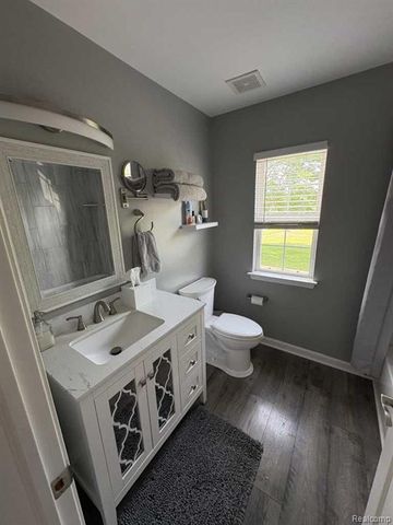 28242 Oakmonte Circle, New Hudson, MI 48165