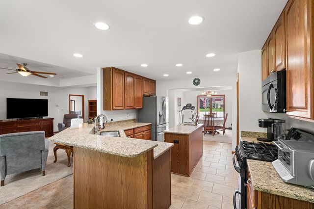 6501 E 116th Place, Crown Point, IN 46307
