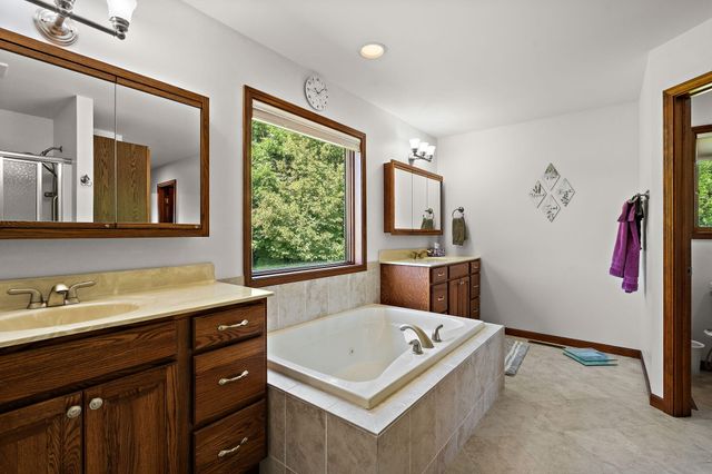 6501 E 116th Place, Crown Point, IN 46307