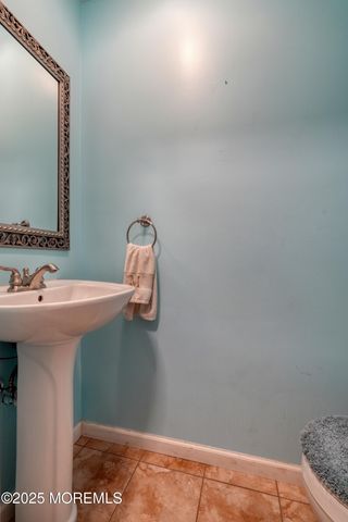 14 Cobblestone Court, Howell, NJ 07731