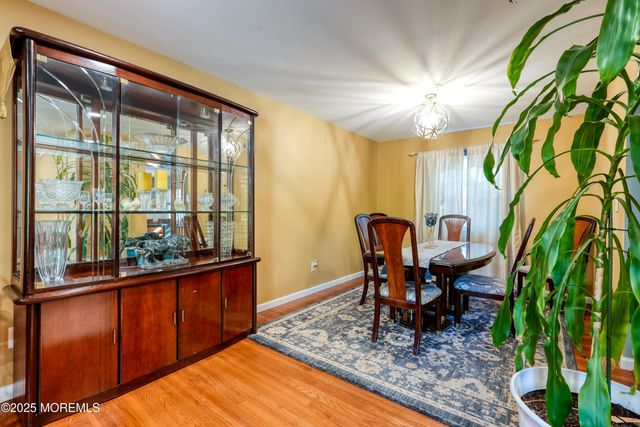 14 Cobblestone Court, Howell, NJ 07731